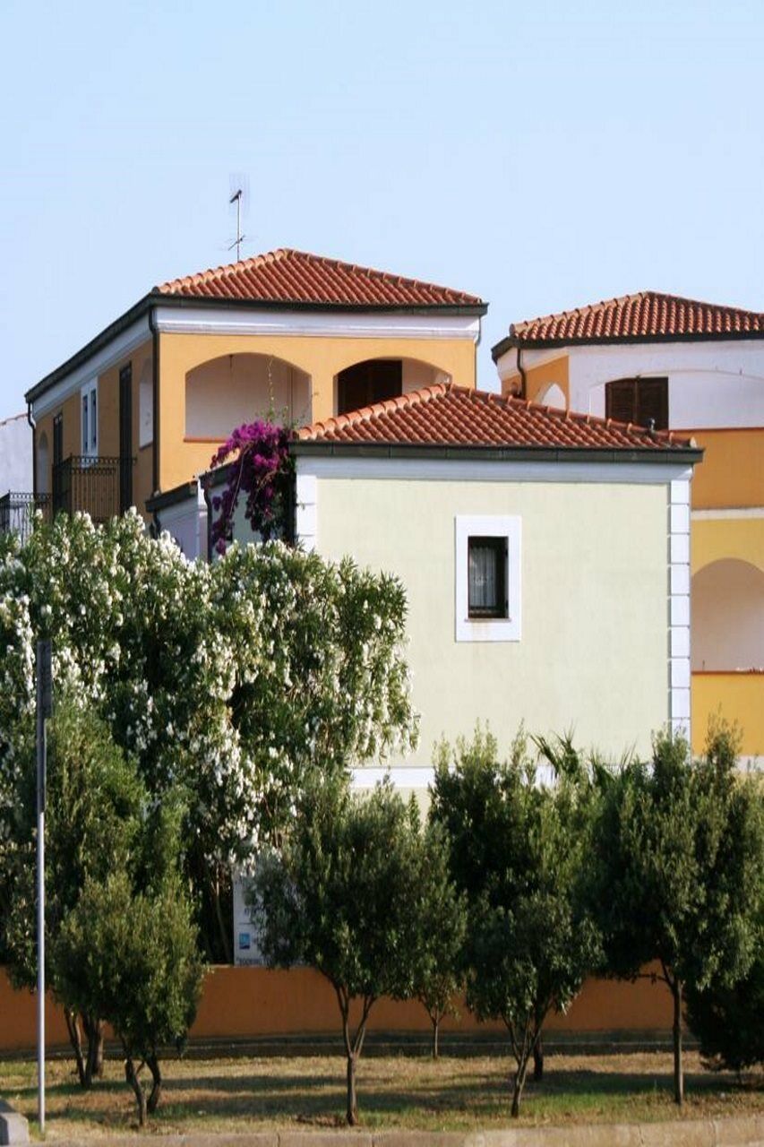 Residence Le Pavoncelle Santa Teresa Gallura Eksteriør bilde