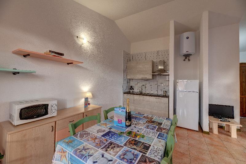 Residence Le Pavoncelle Santa Teresa Gallura Eksteriør bilde